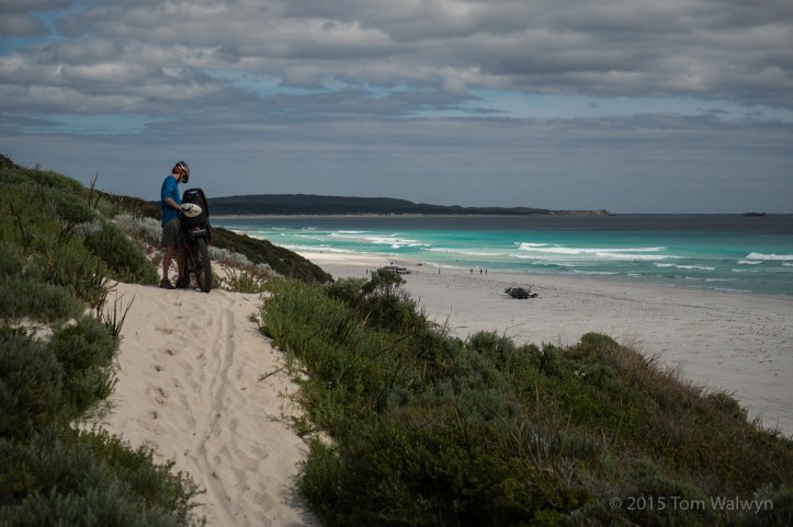 Our improvised figure-8 takes us onto the beach a while north of Hamelin Bay
